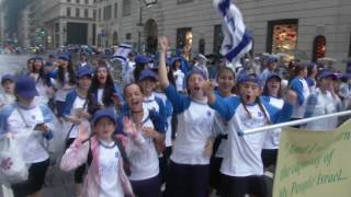 Celebrate Israel NYC2016 4K NYC Manhattan 5ave Israel Parade celebrate rain people funny [upl. by Kcirret]