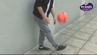 Football Freestyle  Le tour du monde par Gautivity double champion du monde  Sport [upl. by Ylrebmek]