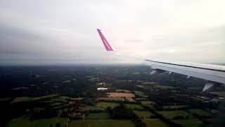 Wizz Air A321 evening landing and taxi at London Gatwick [upl. by Elletnahc]