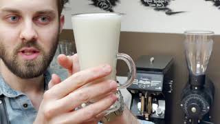 Barista tanfolyam Latte Macchiato vs Caffé Latte [upl. by Nagaer]