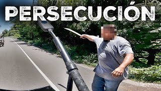 CAMIONERO con MACHETE sube a MI MOTO para perseguir LADRÓN S20E37 VUELTA al MUNDO en MOTO SINEWAN [upl. by Krahmer]