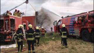 Uniek Speciaal Crashtenders inzet bij zeer grotebrand TataSteel Beverwijkgefilmd door mijn vader [upl. by Katee]