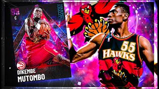 CE PIVOT A QUELQUE CHOSE DE SPÉCIAL  DARK MATTER DIKEMBE MUTOMBO GAMEPLAY NBA2K21 MYTEAM [upl. by Michail]