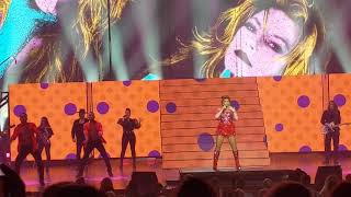 Shania Twain Legendary Live Performance [upl. by Linnet404]