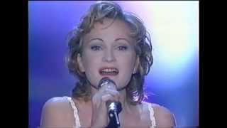 Patricia Kaas  Il me dit que je suis belle Sacrée Soirée 101993 [upl. by Durgy870]