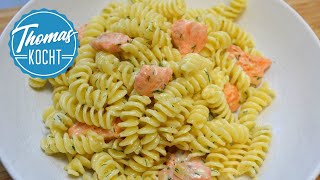 Pasta mit Lachs und ZitronenSahnesoße  Schnelles Gericht  Thomas kocht [upl. by Bethezel]