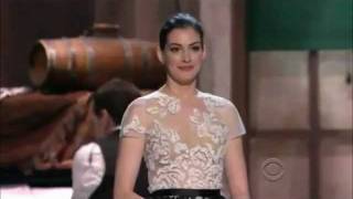 Anne Hathaway sings quotShes Me Palquot to Meryl Streep [upl. by Nooj692]