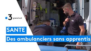 Les apprentis ambulanciers ne peuvent plus pratiquer sur le terrain [upl. by Ready]