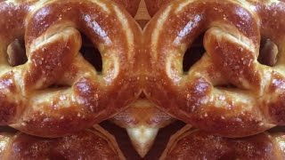 The best homemade Soft Pretzels افضل بريتزل منزلي شهي وبمكونات سهلة [upl. by Calia]