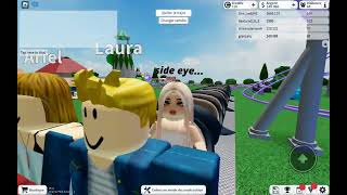 je vous montre mon parc dans theme parc Tycoon sur roblox [upl. by Rogerson]