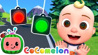 Can You Do The Red Light Green Light Dance  Dance Party  Cocomelon Nursery Rhymes amp Kids Songs [upl. by Llenrac]