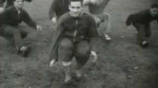 Nederlandse schaatsenrijders trainen 1952 [upl. by Sahpec]