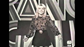 France Gall  Poupée de cire poupée de son TVE 1971 restaurée [upl. by Anitsim]