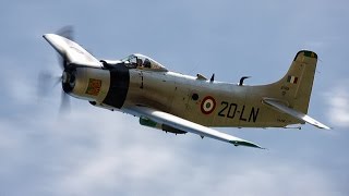 ✈️ Douglas AD4 SKYRAIDER décollage  Francazal 2014 HD [upl. by Errecart]