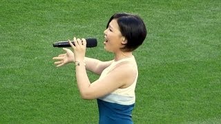 ALi 알리 Cho Yong Jin 조용진 Sings US Nat Anthem at Dodger Stadium 52714 Korean Night [upl. by Eidson]