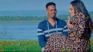 Qamar Suugaani Ft Warda Happy  Jawi Officail Video [upl. by Pasadis]