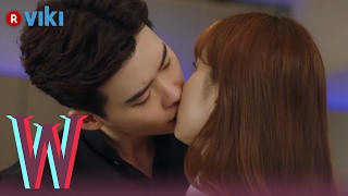 W  EP 3  Han Hyo Joo Asks Lee Jong Suk To Kiss Her  Korean Drama [upl. by Dafodil552]