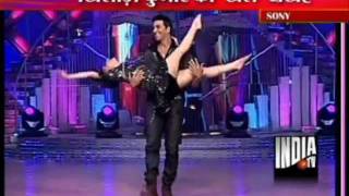 Madhuri Dixit Dance with Akshay Kumar and Rishi Kapoor at Jhalak Dekhla Ja [upl. by Goober]