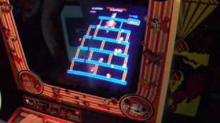 Original Donkey Kong Arcade Machine in Play [upl. by Einnig512]