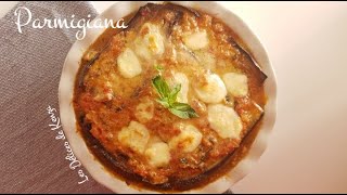 Parmigiana  Recette Italienne du gratin daubergines [upl. by Nahtan318]