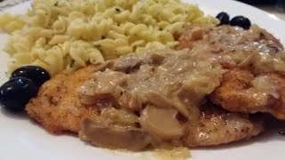 شرائح الديك الرومي بالصلصة البيضاء والفطر escalope de dinde à la sauce blanche et champignon [upl. by Acir]