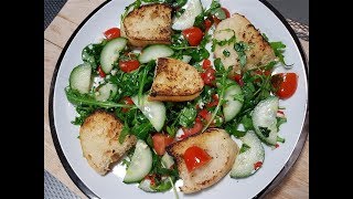 Italiaanse Panzanella Salade Recept [upl. by Burnight]