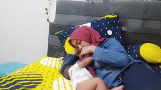 menyusui bayi demam rasanya ikut demam [upl. by Leugimesoj]