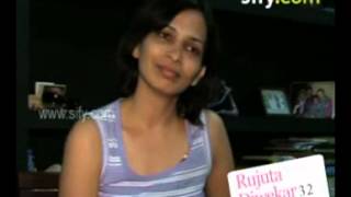 Rujuta on Kareenas diet [upl. by Cartie871]