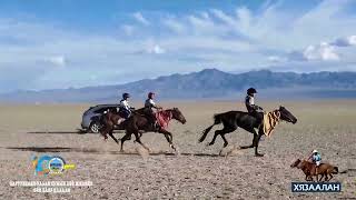 Baruunbayn Ulaan sumiin naadam 2 r heseg ok [upl. by Seilenna]