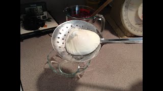 How to make a Poached Egg without Vinegar [upl. by Nhguahs]