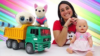 Video e giochi per bambini Un nuovo amico Le bambole Baby Born e Peppa Pig [upl. by Shieh572]