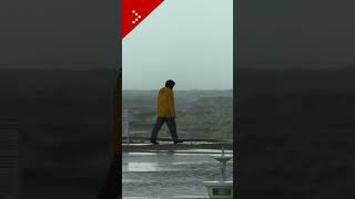 Maltempo sulla costa romagnola la spiaggia di Rimini invasa dal mare [upl. by Nylasej]