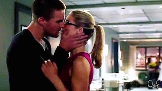 oliver amp felicity » latching onto you 301 amp kiss in HQ [upl. by Fields708]