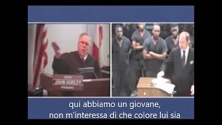 Giudice sbotta con lavvocato che si era giocato la carta del razzismo [upl. by Darbee]