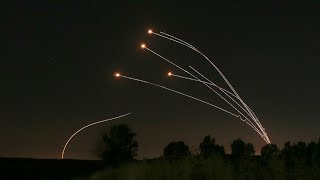 Videografik So funktioniert Israels Raketenabwehr „Iron Dome“ [upl. by Alekehs]