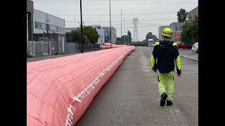 A Ravenna un maxi tubo pieno di acqua per salvare i computer dallacqua dellalluvione [upl. by Leeth]