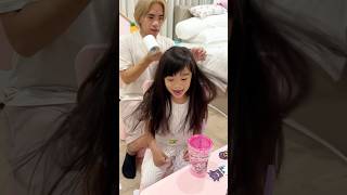 My 5 year old daughter asks me to dry her hair 💁‍♀️🎀 [upl. by Annaoy714]