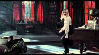 Sombras tenebrosas Dark shadows  Trailer en español HD [upl. by Beichner]