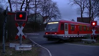 Spoorwegovergang Mengeringhausen D  Railroad crossing  Bahnübergang [upl. by Hadley]