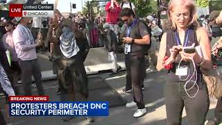 Protesters breach security fence outside United Center [upl. by Alihet]