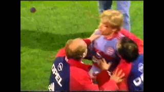 Oliver Kahn Video Tribut  Oliver Kahn vom Golfball getroffen [upl. by Annhoj]