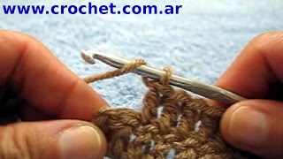 Curso crochet o ganchillo Como aumentar al final de una hilera tutorial paso a paso Moda a Crochet [upl. by Aeslek]