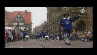 FanfarenKorps NeheimHüsten beim Freimarktumzug im Bremen Okt 2007 [upl. by Kassia]