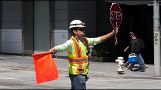 Traffic Control Flagger Training  Online [upl. by Tomlinson]