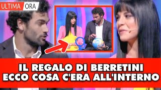 Matteo Berrettini a Cè posta per te scoperto il contenuto del regalo grosso critiche [upl. by Erickson]