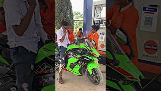 Kawasaki Ninja ZR10R Me Bhikhari Ne 15r🤑Ka petrol Dalya 😂 [upl. by Blondy]