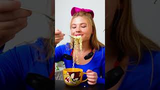 When your pasta is TOO HOT 🤯 Cool gadget help out hack [upl. by Assiram]