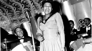 Ella Fitzgerald  The Muffin Man 1941 [upl. by Gilder124]